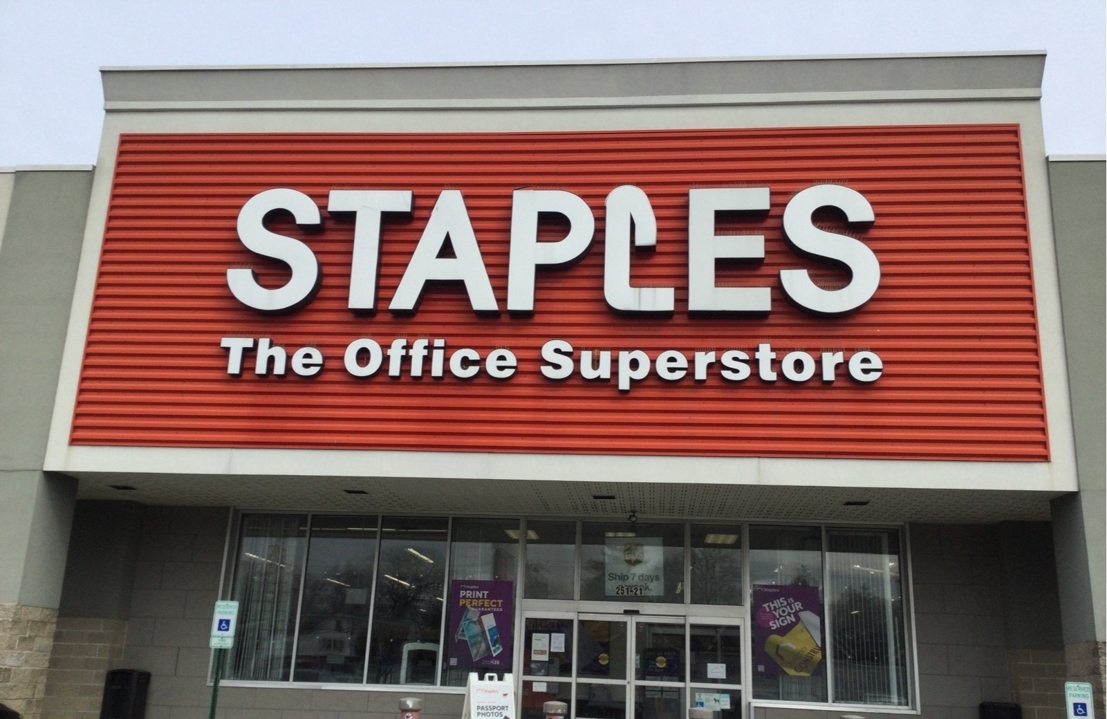 staples stores near me