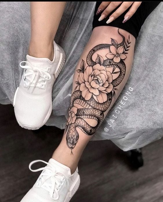 tatuajes para mujeres en la pierna abajo