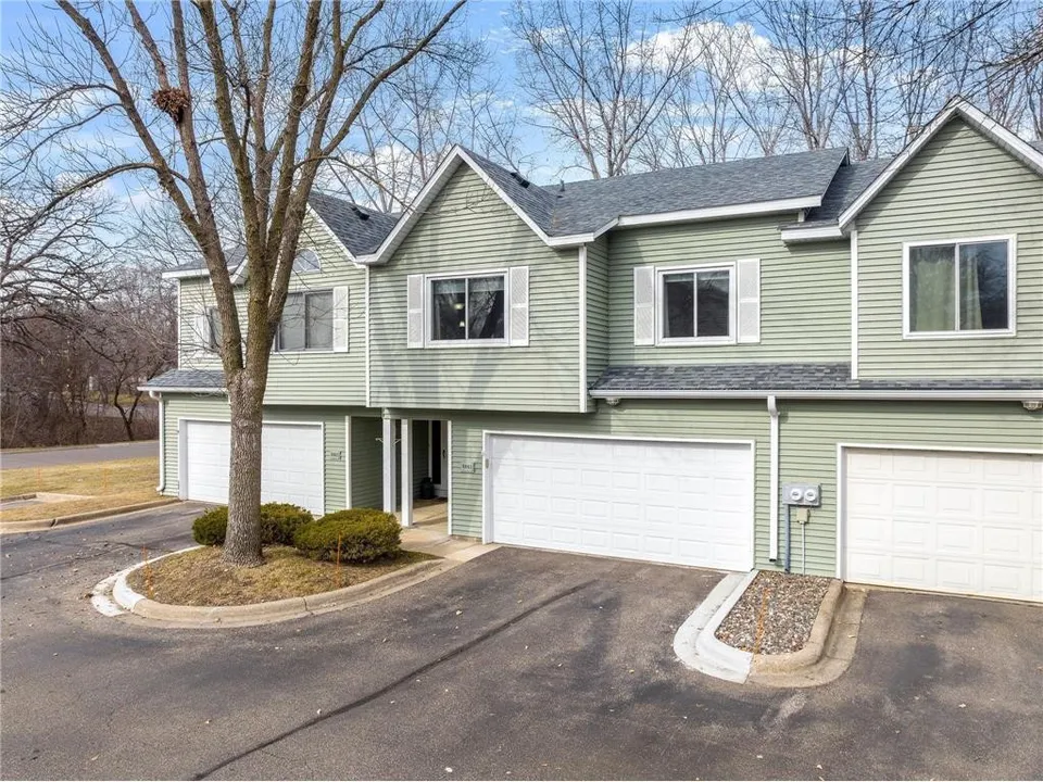 townhomes for sale in coon rapids