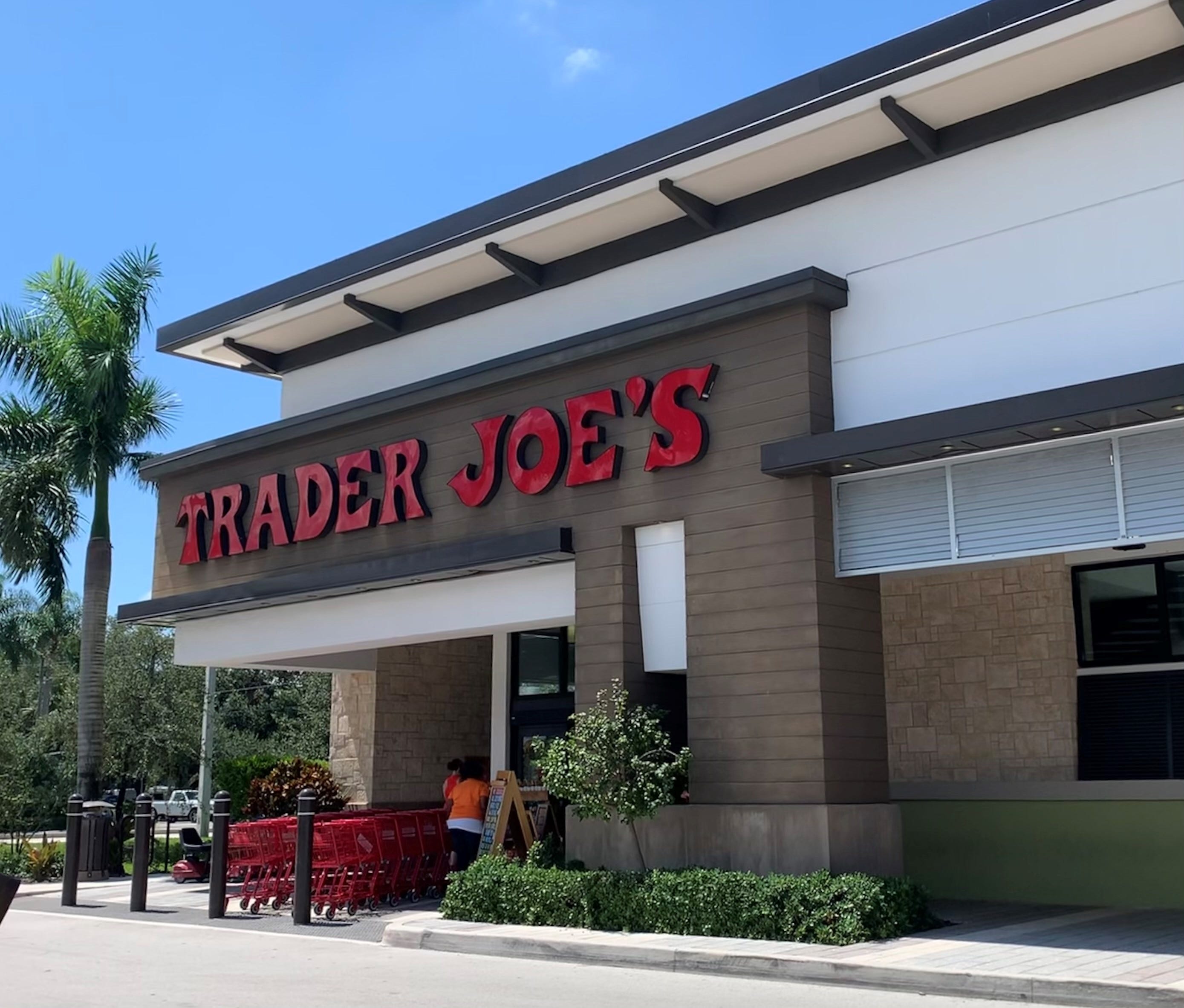 trader joe hours