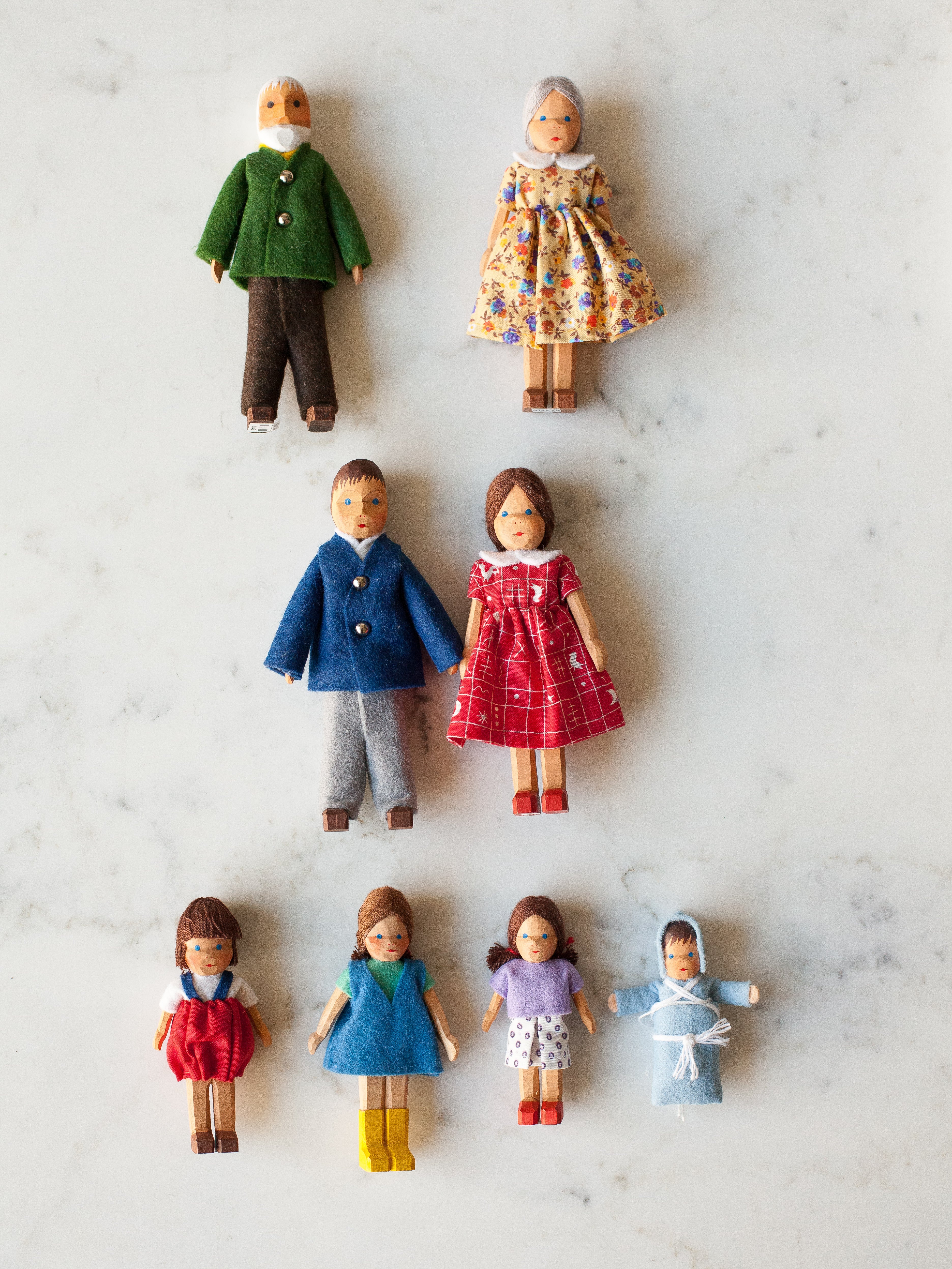 vintage dollhouse dolls