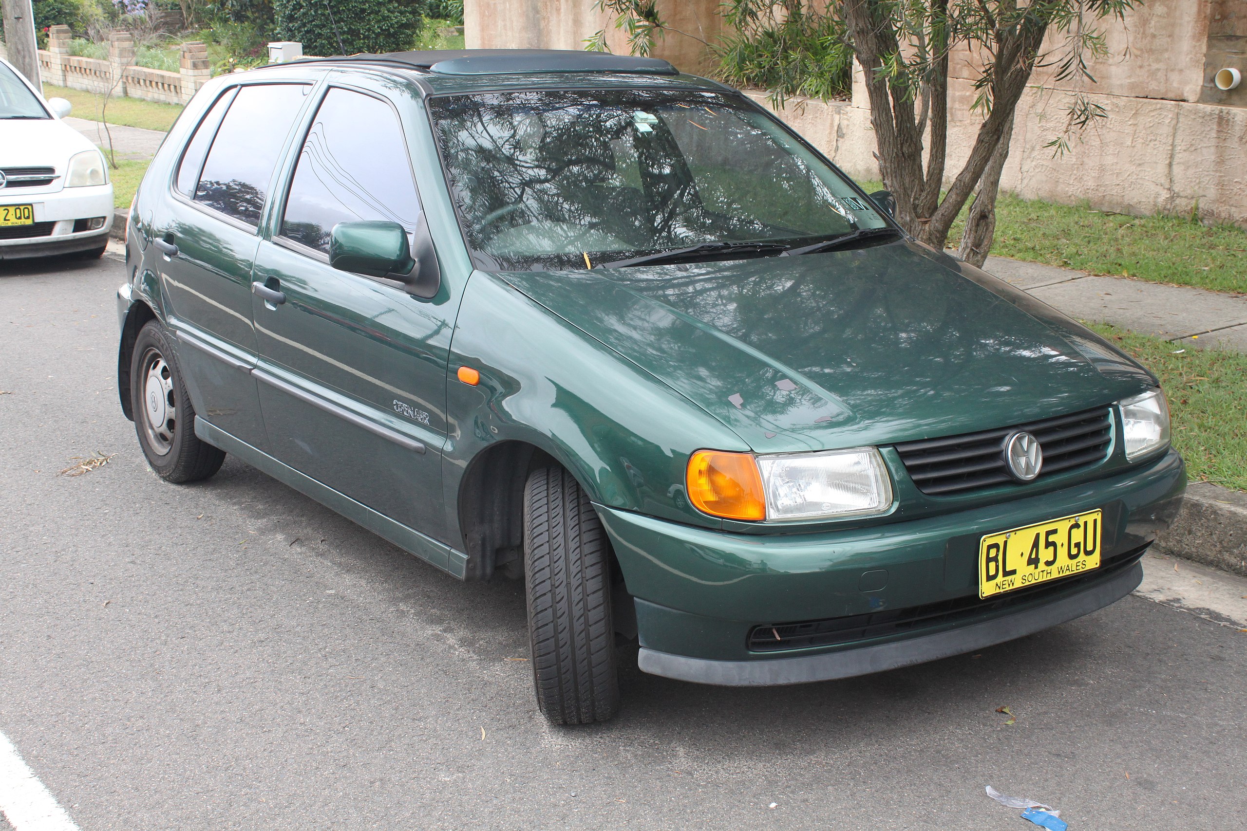 volkswagen polo 99 model