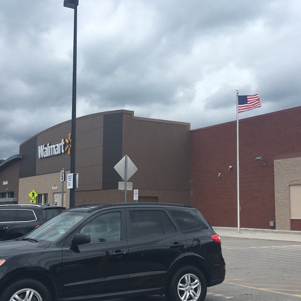 walmart supercenter grand rapids mi