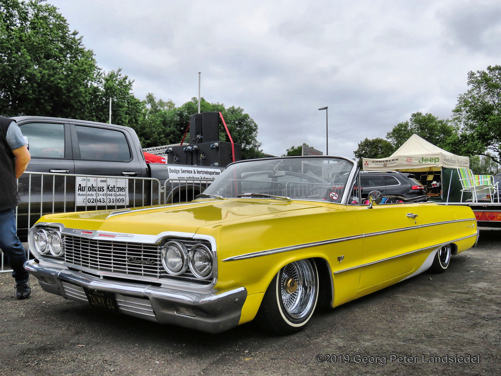 yellow car recklinghausen